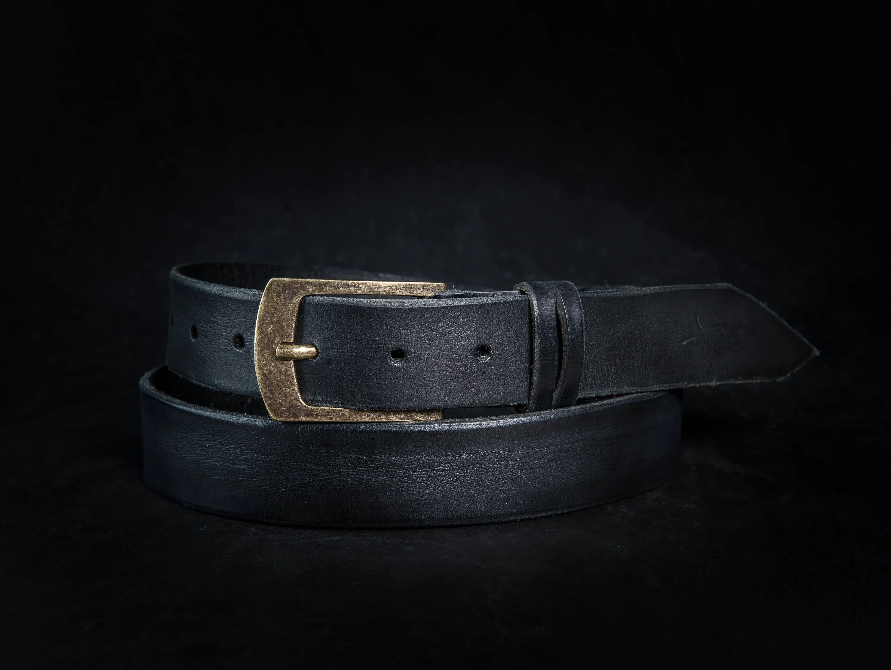 Handmade Black Leather Belt for Men - Fashionable and Durable - Genuine Leather Accessories