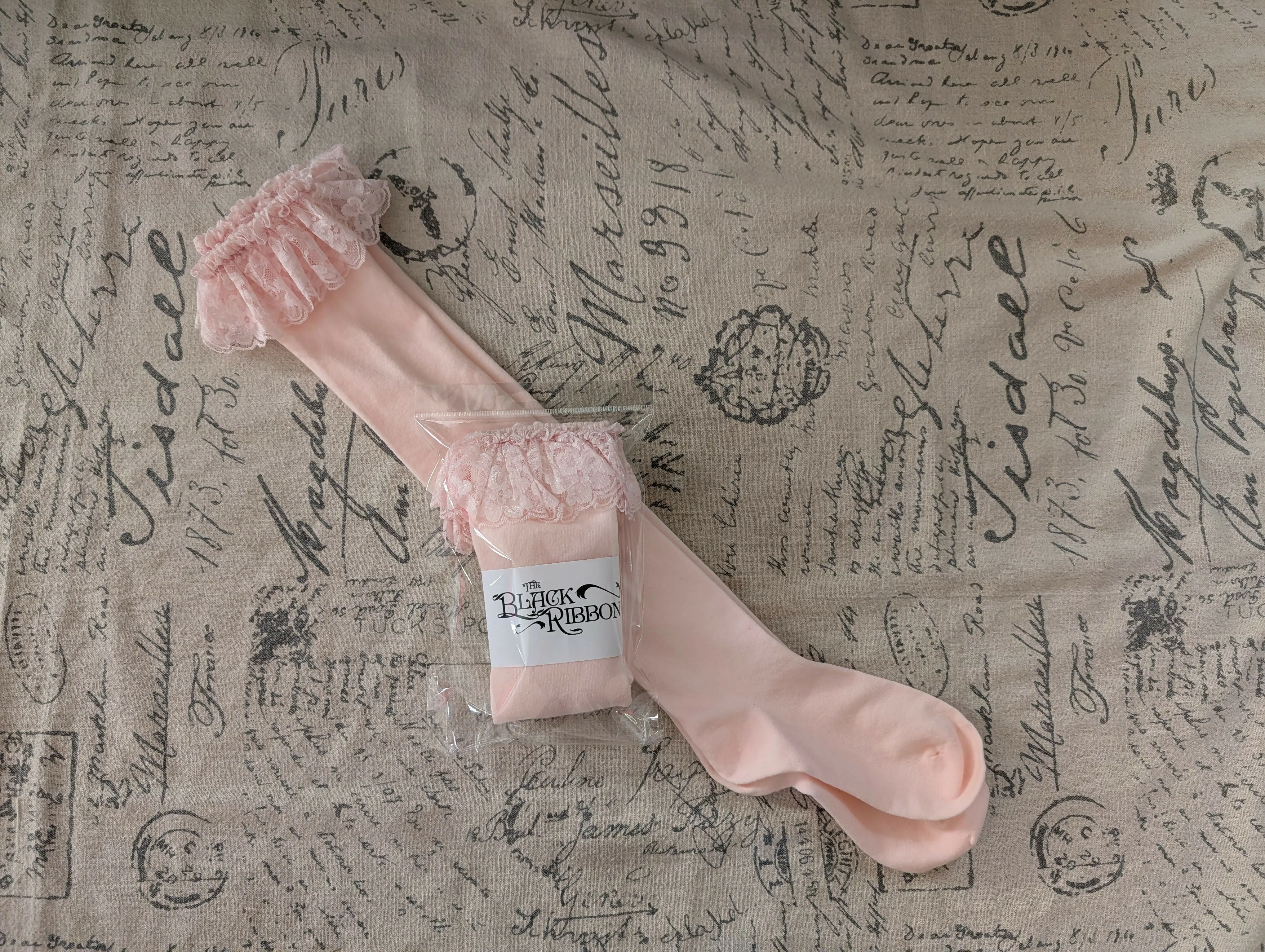 Soft Raschel Lace Top Socks - Pink